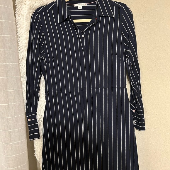 Tommy Hilfiger button down dress. - Picture 6 of 8